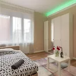 Nice And Cozy Apartment Next To The Parliament