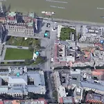Nice And Cozy Apartment Next To The Parliament