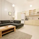 Premium Apartments By Hi5 - Elegant Suites