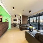 Budget Hotel Victoria
