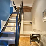 Z40 Apartments - Hostaid