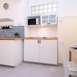 Blue Ribbon Apartment