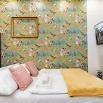 Economy Downtown Design Apartments - Free Parking - Balcony - Super Puplic Transport - Ac