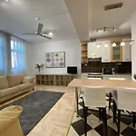 Downtown Gozsdu Vibe Apartment II