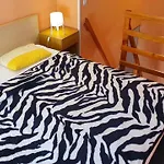 hotel30 ROOMS