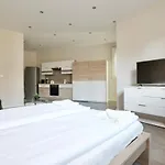 Standard Apartments By Hi5 - B25