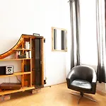 Hedonist Lodge 1