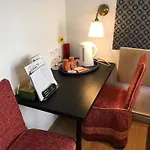 Europa Centerpoint Guesthouse
