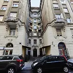 Garibaldi Apartment