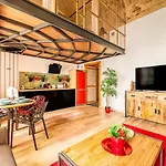 Liszt Designer 2Bedroom Center Apartment