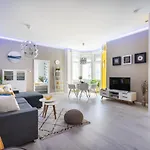 Bpr Lavish Suite In Budapest Downtown