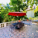 Budahome Apartments
