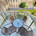 B 304, Apartments In The Heart Of Budapest