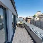 River Luxury Residence