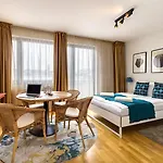 Quality Point Apartments 0-24 Reception