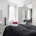 Mystic Dreamy Apartment