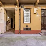 Atelier Apartment