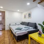 D20- Boutique Apartments, Best Location, By Bqa