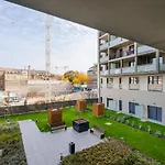 Westside River Apartment