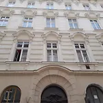 Erkel Rooftop Suites