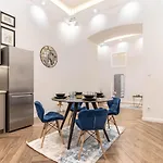 Assea Elegant Apartment With 2 Bedroom In Downtown