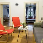 B333 Apartment - In The Heart Of The City