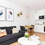 Laurel Bay Apartment