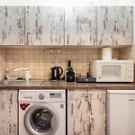 Silver Moon Apartment In The City Center