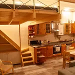 Western Apartman