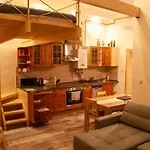 Western Apartman