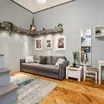 Z44- Boutique Apartment, Best Location. By Bqa