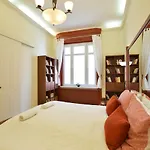Ultra Central Apartment At Synagogue