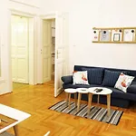 Cozy Design Home - Near Keleti & Citypark