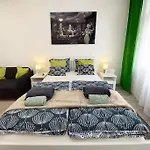 Erezd Magad Otthon Budapest Sziveben