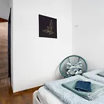 Nightingale Luxury Apartment