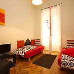 Charming Studio At The Danube