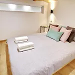 Awesome Budapest Downtown Studio W Balcony & Free Private Parking