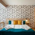Star Apartments With Free Parking