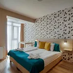 Star Apartments With Free Parking