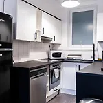 Free Parking - Downtown Location, Balcony & Nespresso
