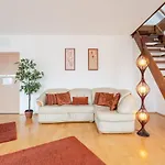 Beautiful Apartment With Ac