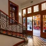 Explore Budapest From A Luxurious Cozy Apartment
