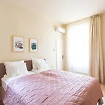 Sunny New Luxurious Home At The Jewish District