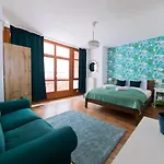 Lovag Studio Apartment