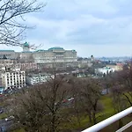 Luxury View Apartman
