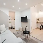 Kl35- Boutique Apartments, Best Location. By Bqa