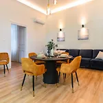 Modern Apartment French Balkony