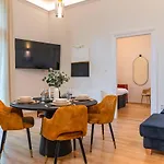 Modern Apartment French Balkony