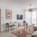 Corvin Apartment With Balcony And Ac