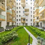 Vagabond Grandor Apartments&Suites